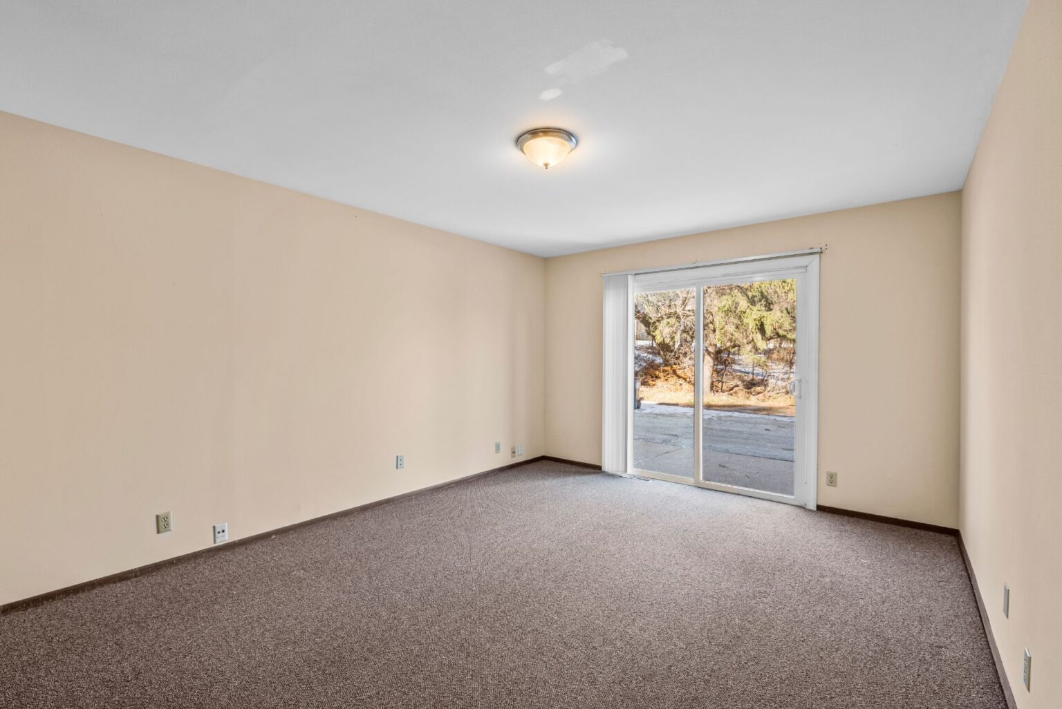 Good Hope Road Apartments | Glendale, WI | Select Properties